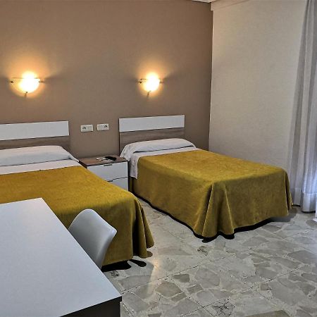 Hostal Madrid I Толедо Екстер'єр фото