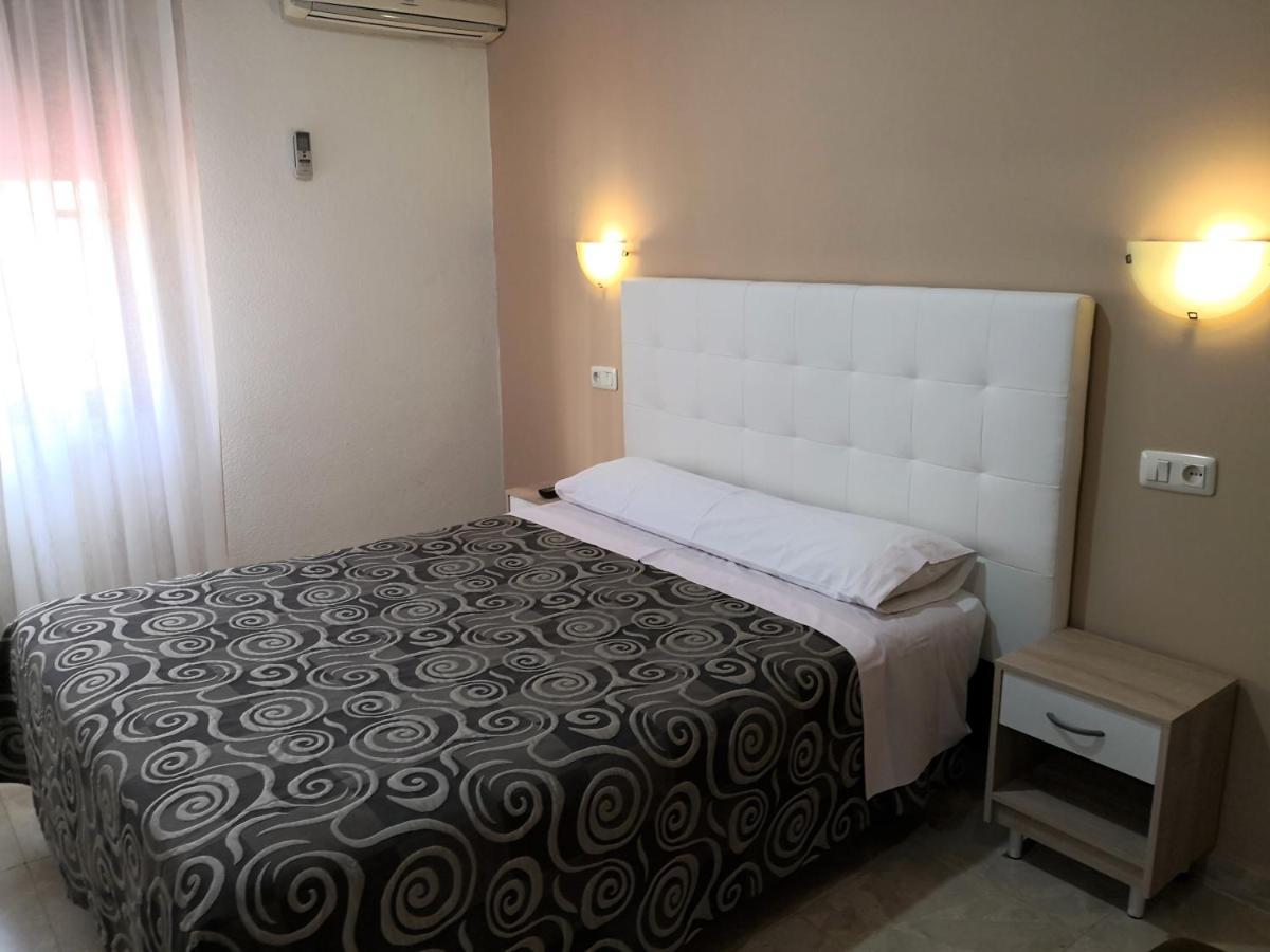 Hostal Madrid I Толедо Екстер'єр фото